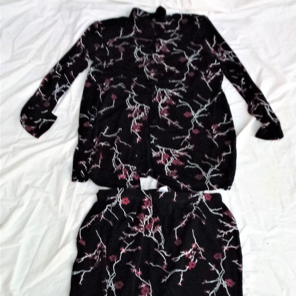 Kim and Company Black Handpaint-Look Skirt and Jacket Size Medium